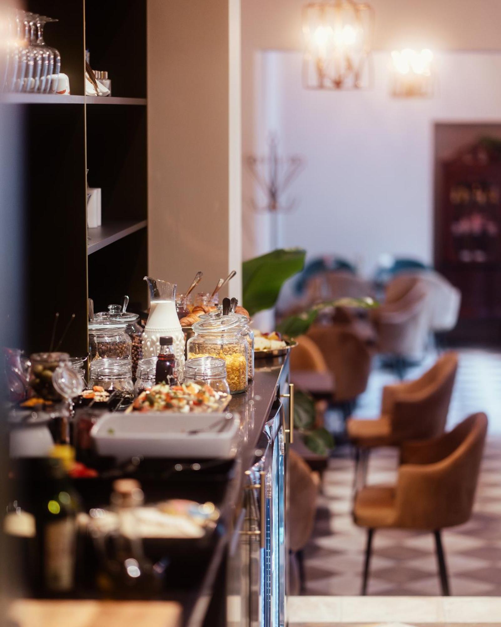 Hotel Pietryna Łódź Eksteriør bilde
